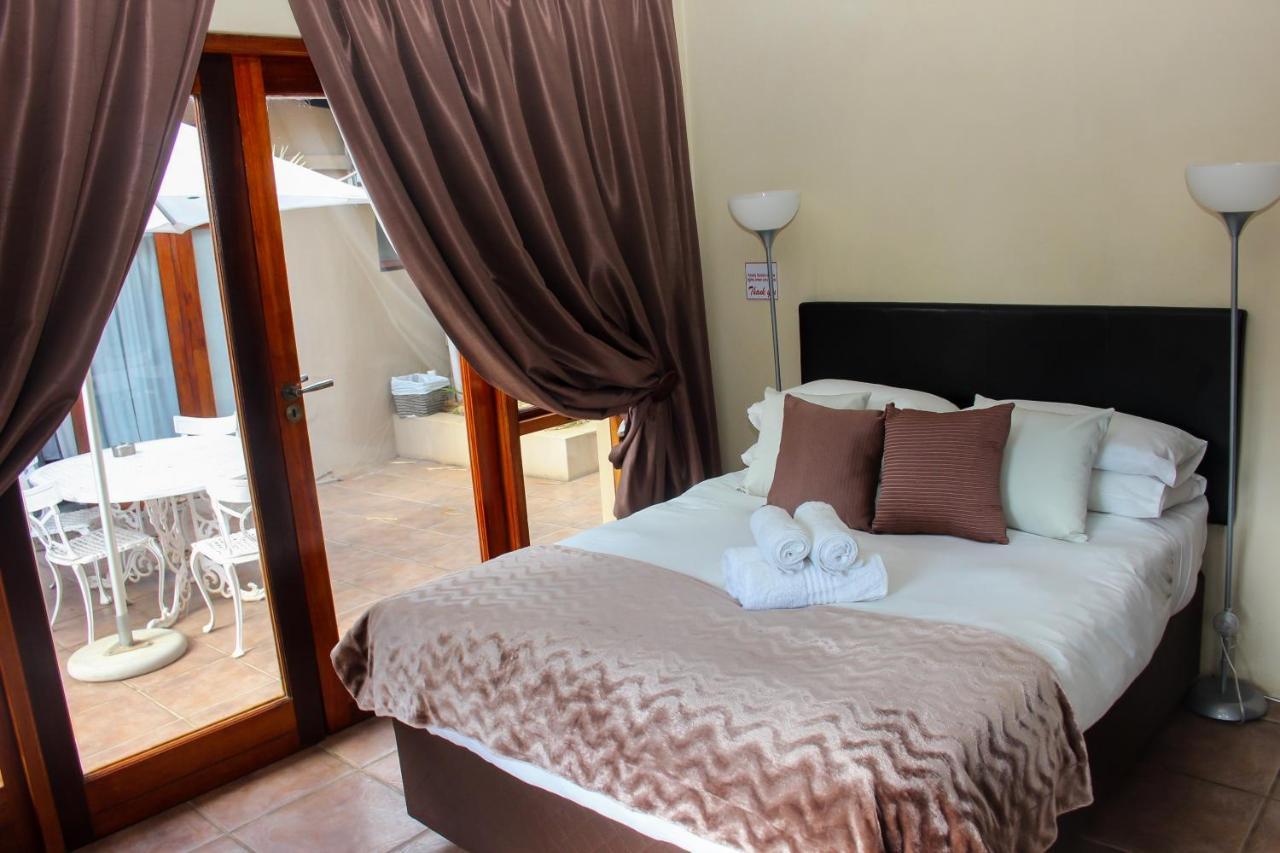 Echo Garden Guesthouse Rustenburg Buitenkant foto