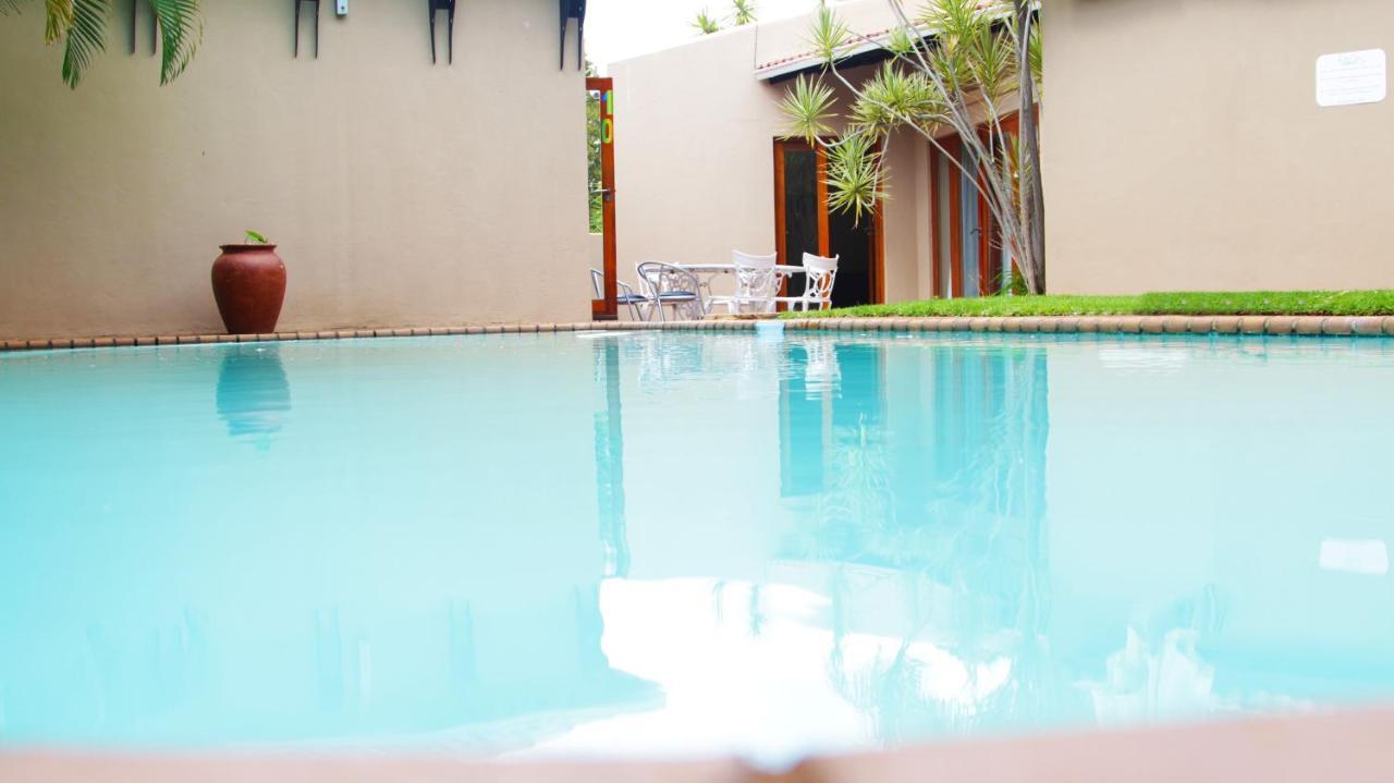 Echo Garden Guesthouse Rustenburg Buitenkant foto