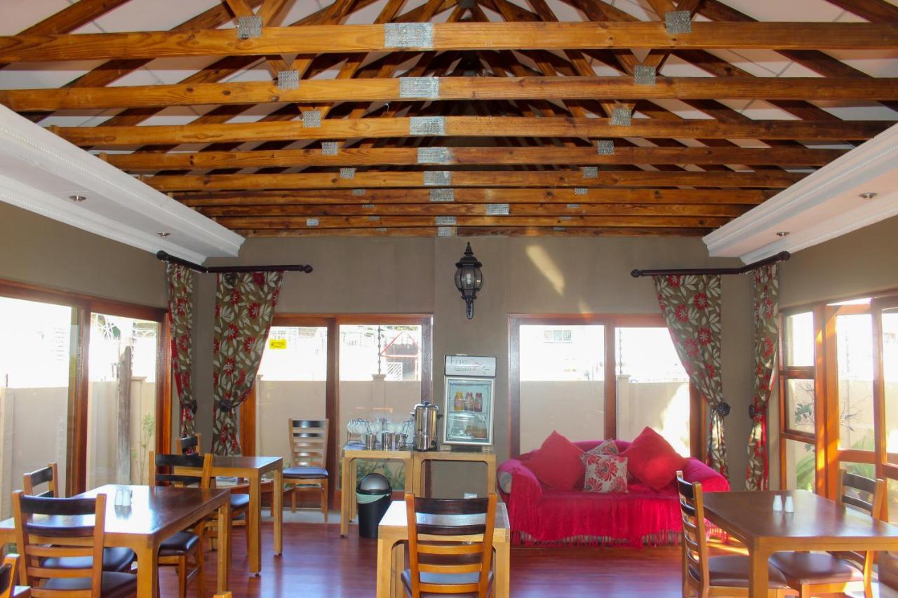 Echo Garden Guesthouse Rustenburg Buitenkant foto