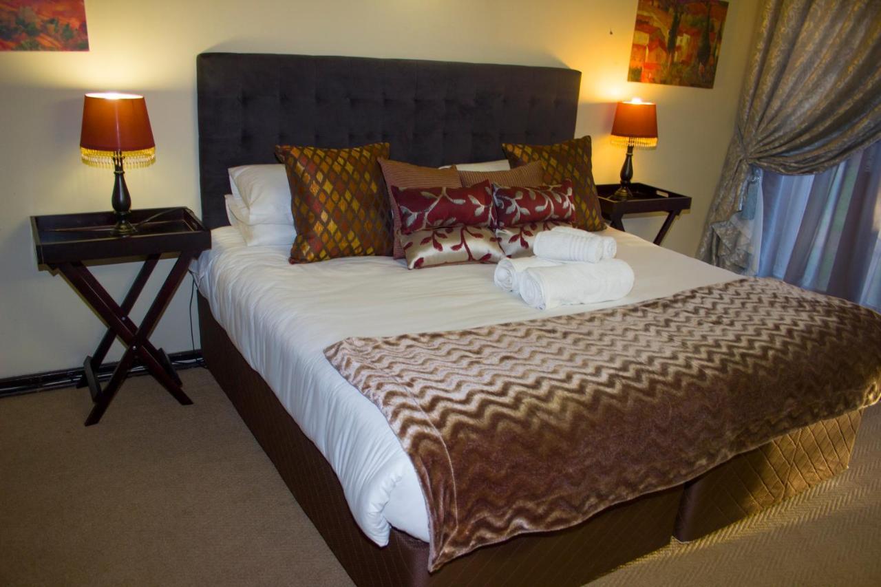 Echo Garden Guesthouse Rustenburg Buitenkant foto