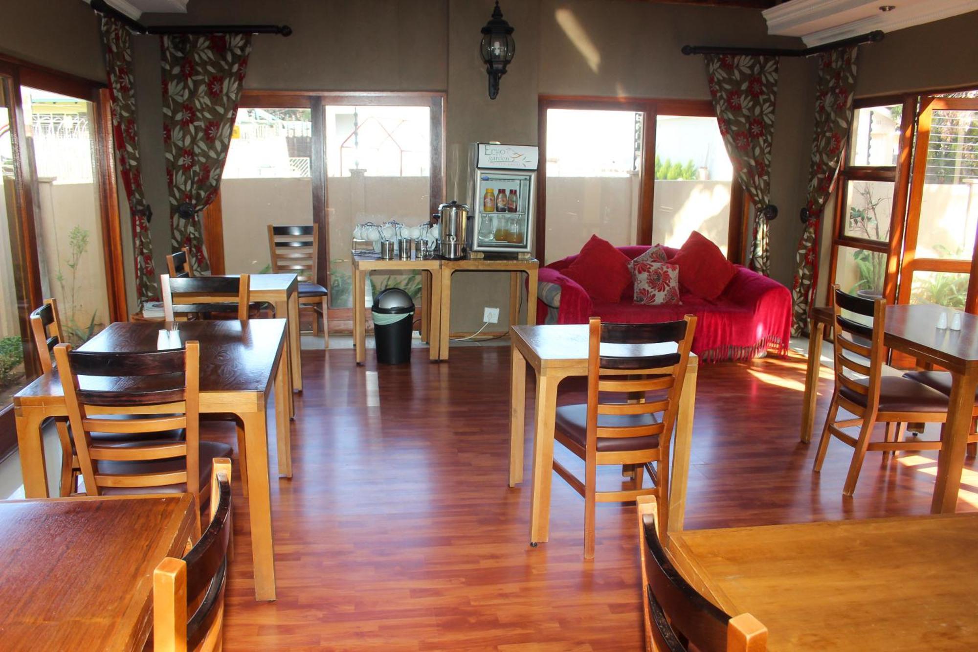 Echo Garden Guesthouse Rustenburg Buitenkant foto