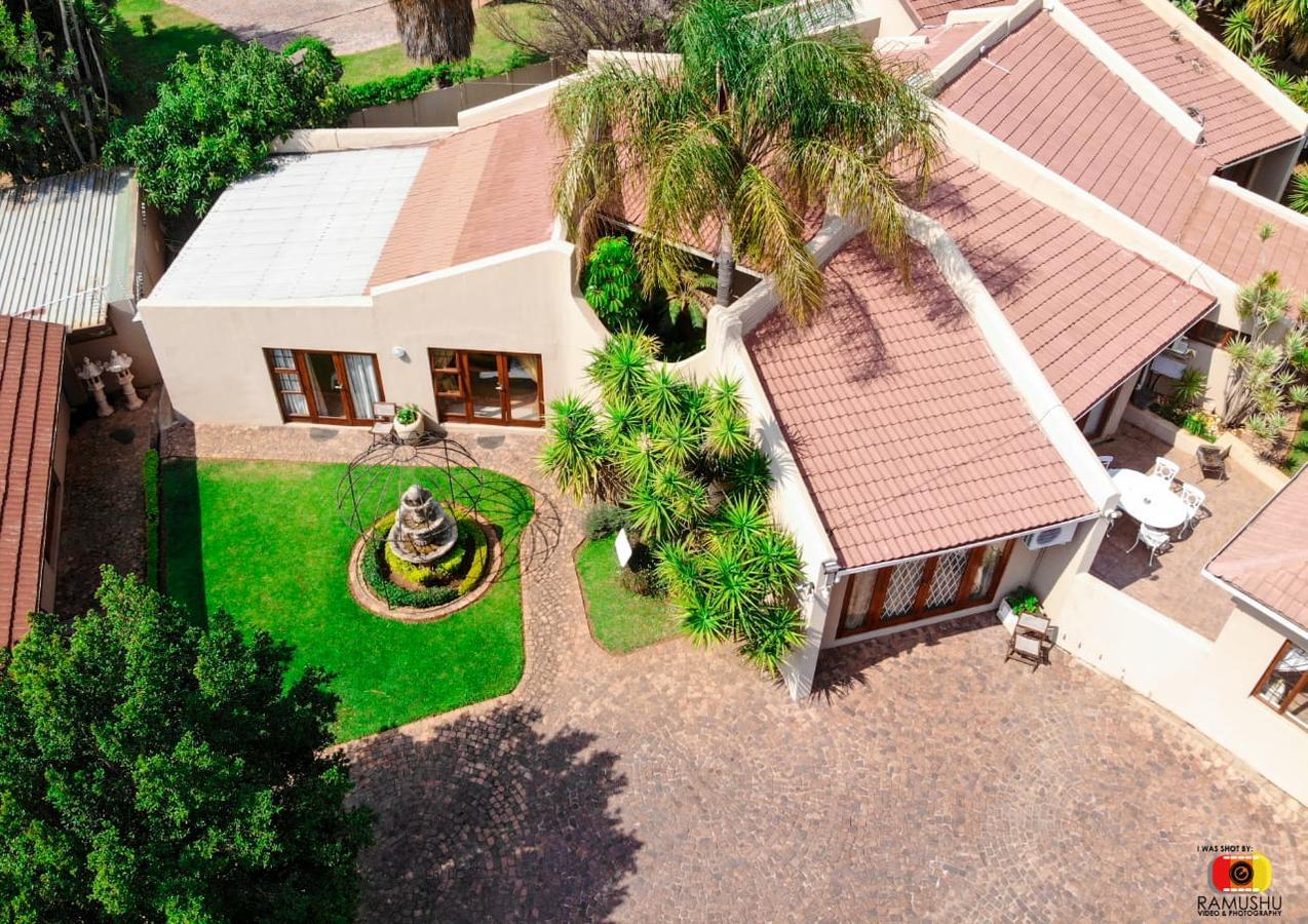 Echo Garden Guesthouse Rustenburg Buitenkant foto