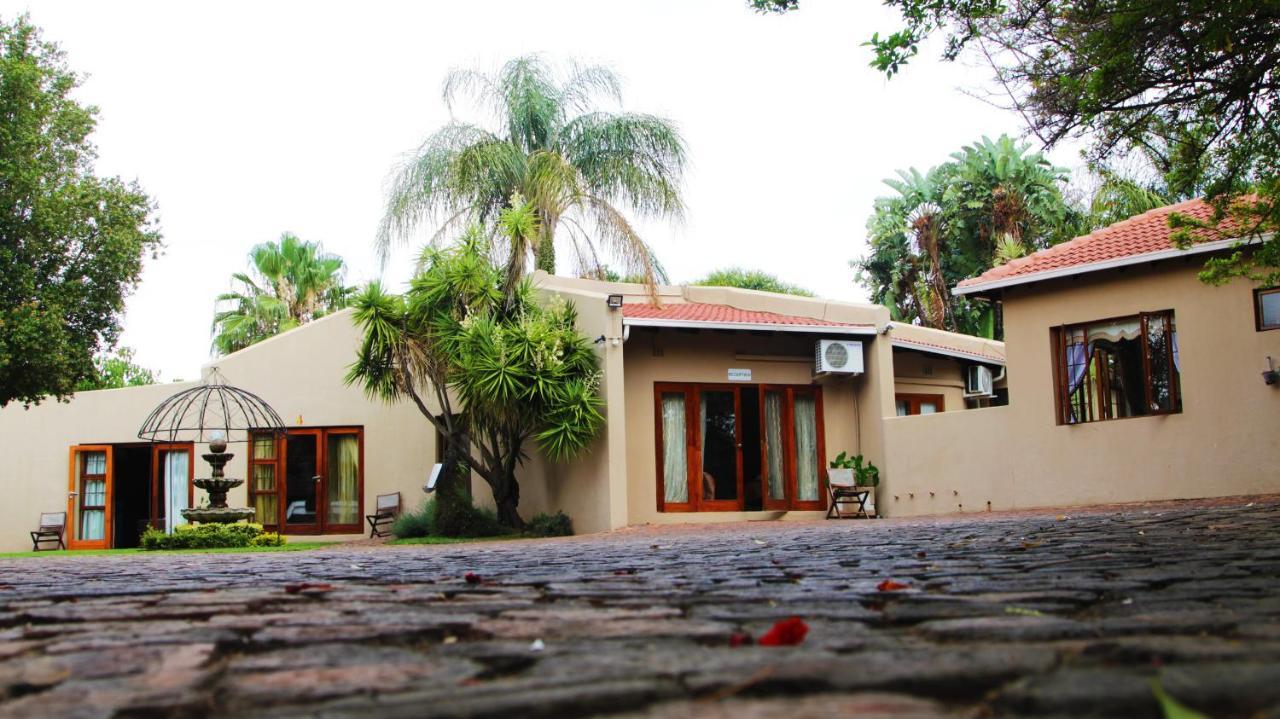 Echo Garden Guesthouse Rustenburg Buitenkant foto